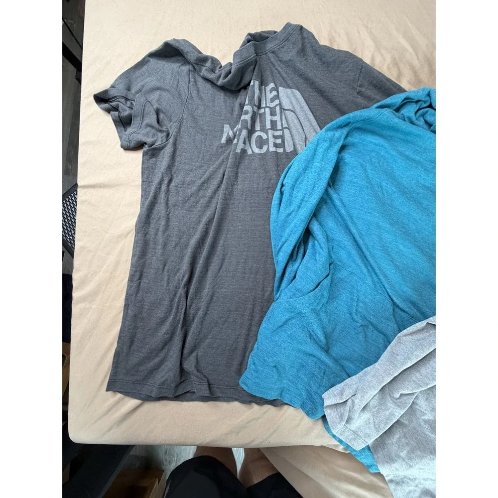 Lot of 3 North Face Athletic Dri-Wicking Shirts Men's XL Turquoise Gray